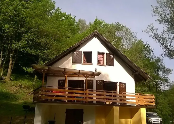 Semesterbostad De La Baerenbach Haselbourg